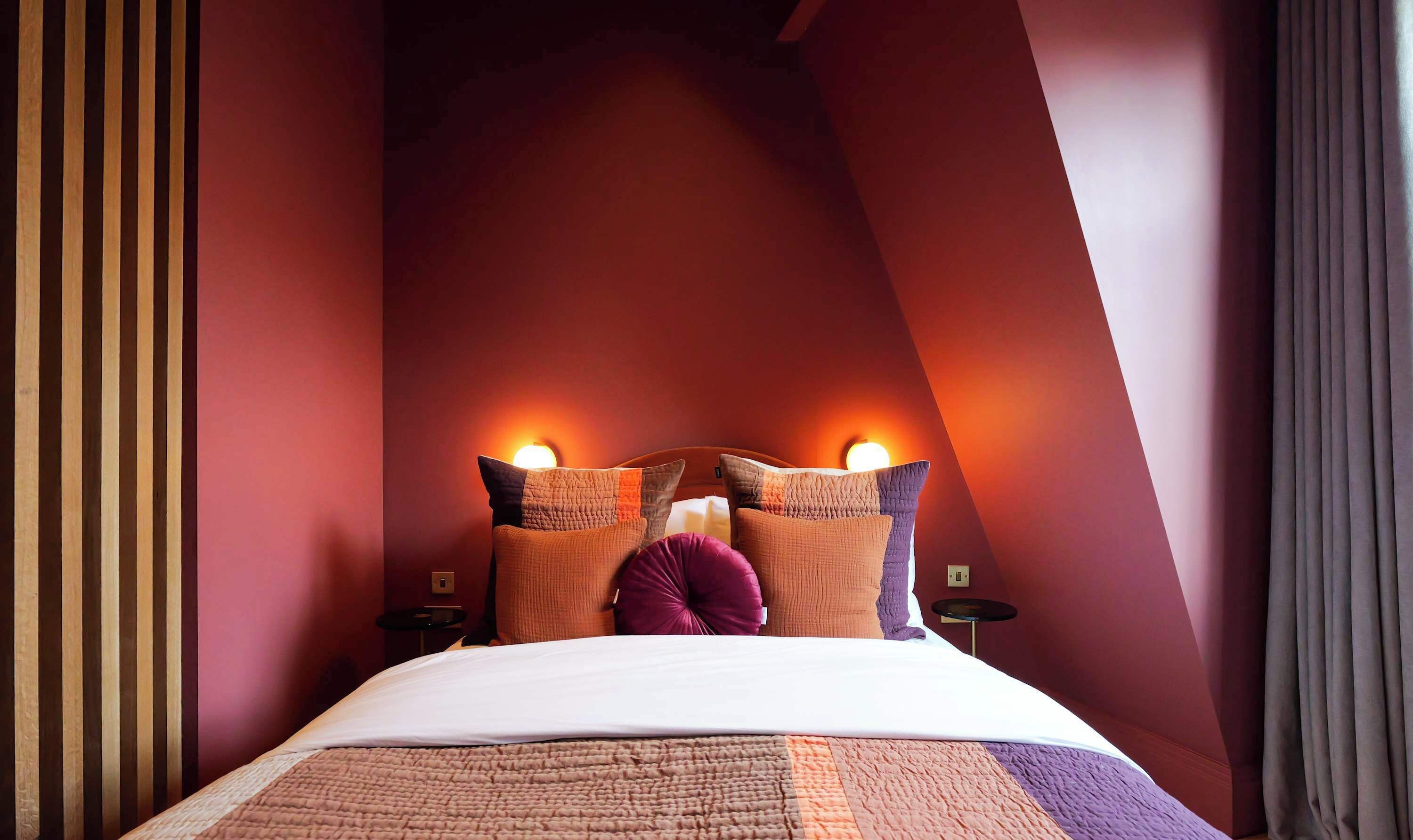 4 chambres, fer et planche à repasser, Wi-Fi, draps fournis