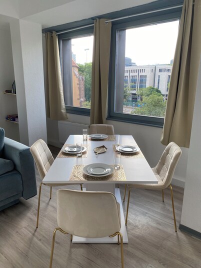 Modern & central in the cityI 8 guests I kitchen I washing machine I balcony