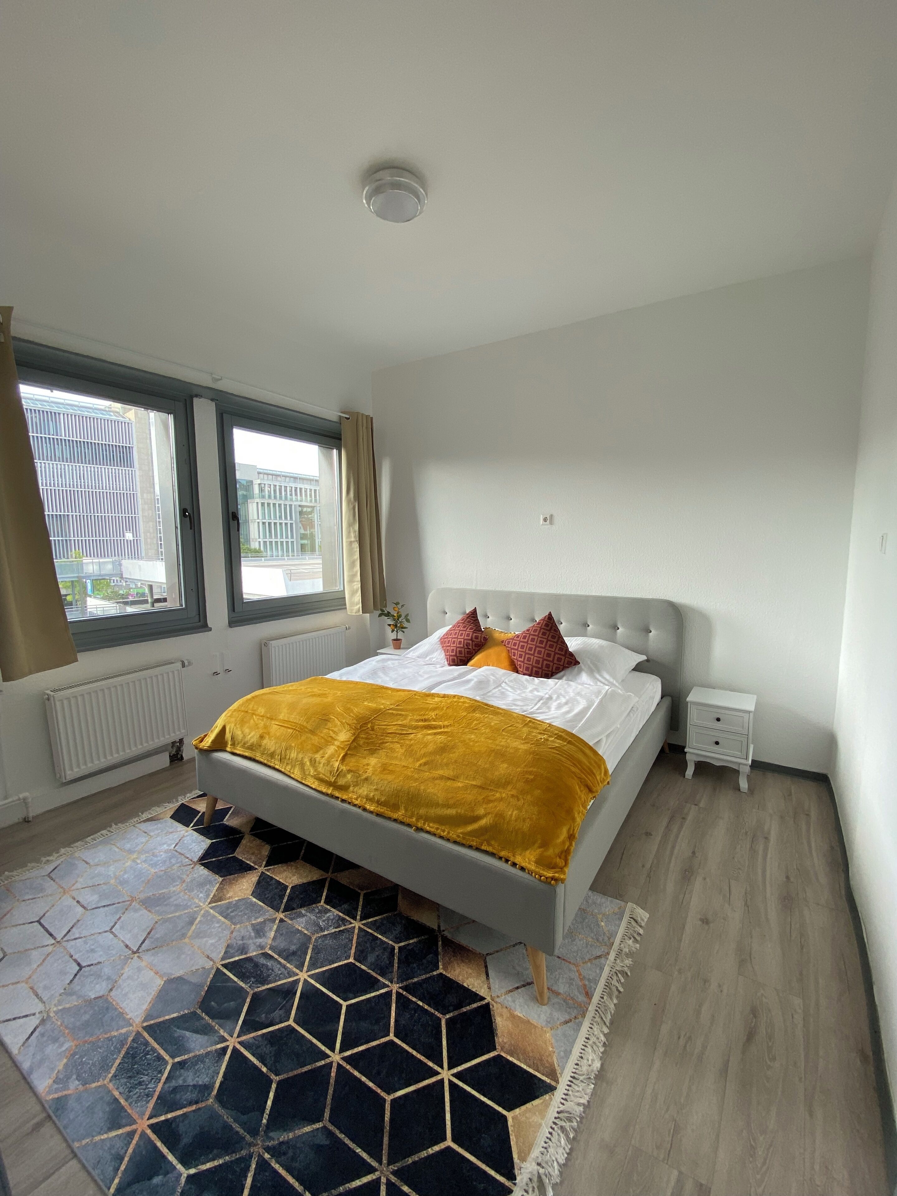 3 slaapkamers, een strijkplank/strijkijzer, wifi, beddengoed