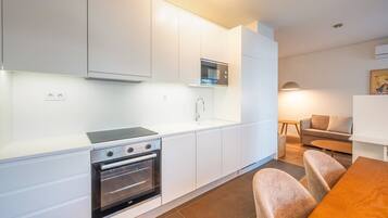 Fridge, microwave, oven, dishwasher