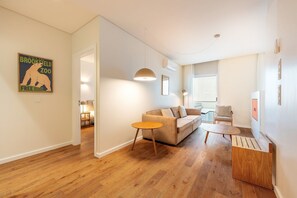 TV - GuestReady - Republic Apartments 3D (Lisbon)