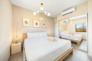 1 chambre, coffres-forts dans les chambres, fer et planche à repasser