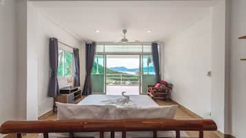 Villa, Bay View | Free WiFi