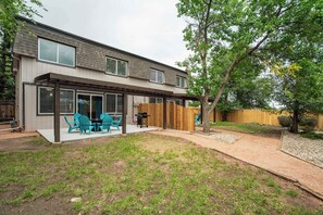 Outdoor dining - Champion Estate! Epic Game Room w/ Scenic Backyard (Colorado Springs)