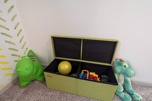 Children's area - Champion Estate! Epic Game Room w/ Scenic Backyard (Colorado Springs)