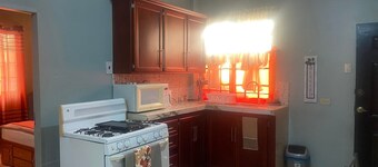 2-bedroom apartment in tranquil Golconda with AC