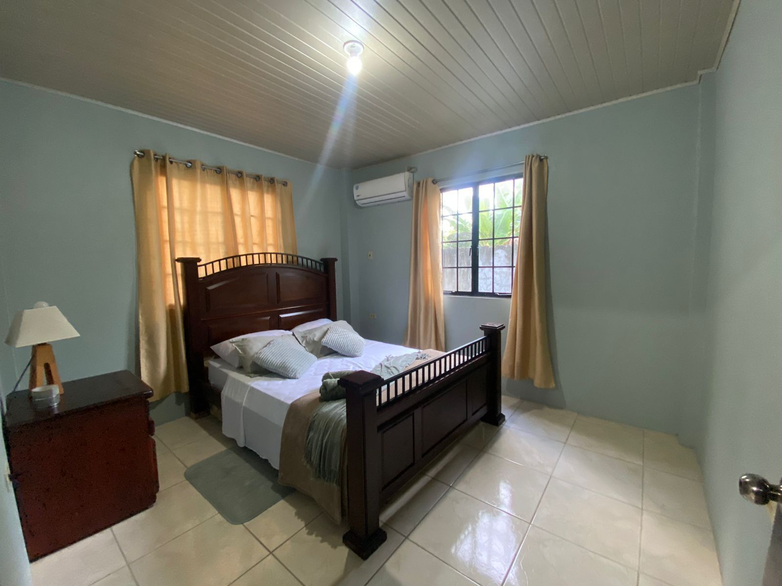 2 bedrooms, desk, free WiFi, bed sheets