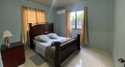 Relaxing, family-friendly 2-bedroom apartment with A/C, WiFi & Central Location