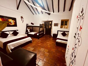 Habitación familiar, balcón | Wifi gratis