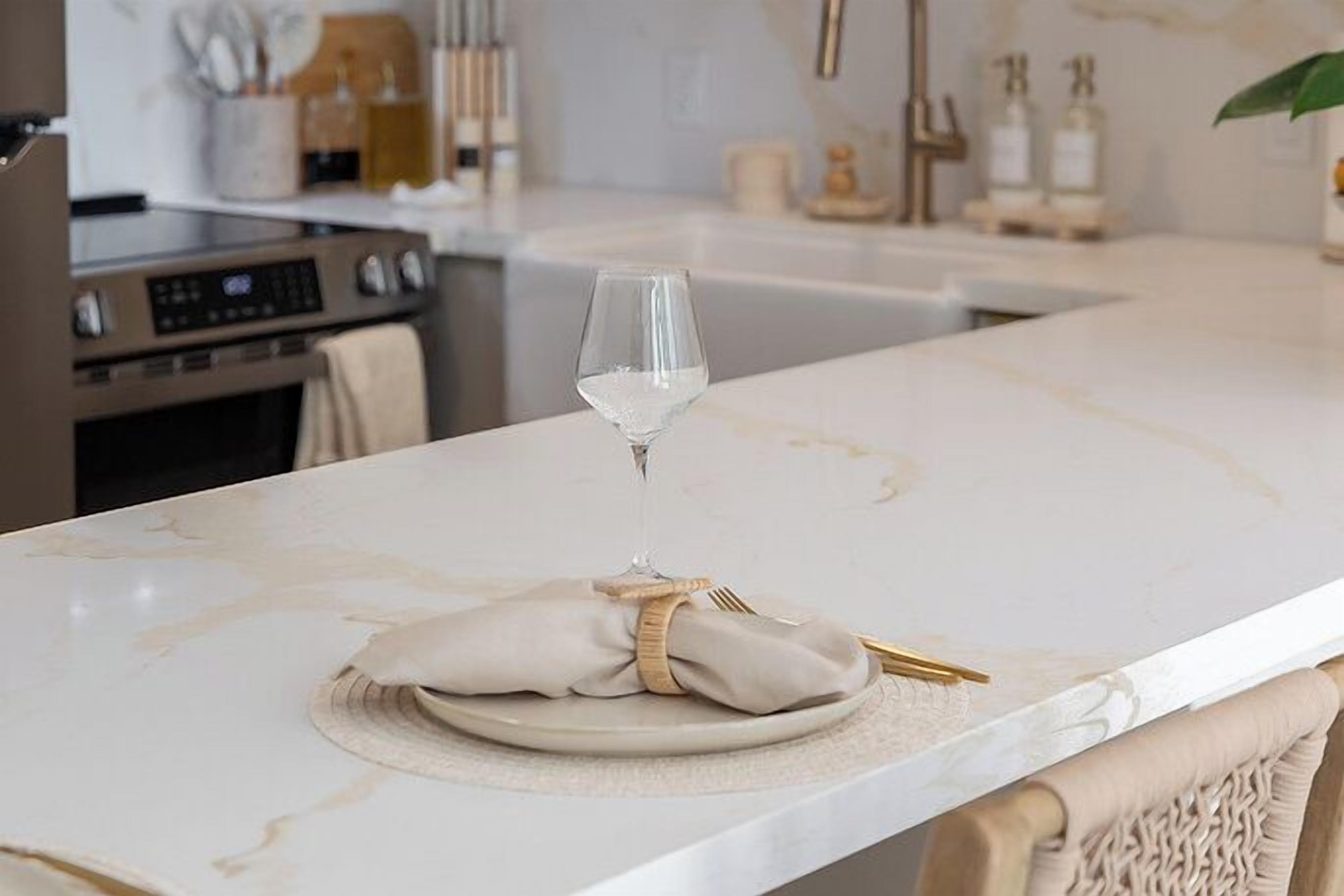 Refrigerador, microondas, parrilla de estufa y lavavajillas 