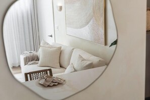 Smart TV, books - Kaia Villa, at Turtle Bay - Modern North Shore Oahu Retreat w/Lanai & Golf Views (Kahuku)