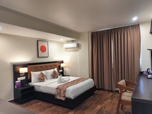 Quarto luxo | Escrivaninha, Wi-Fi de cortesia