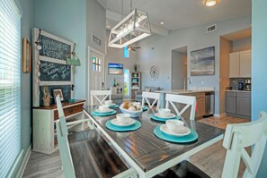 Dining - Family-Friendly Beach Home | BBQ, Patio & Fire Pit & Mins to Beach | Bottom's Up (Port Aransas)