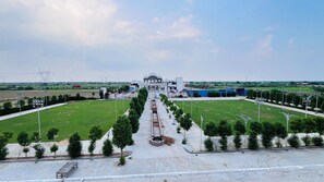 Mặt tiền nơi lưu trú