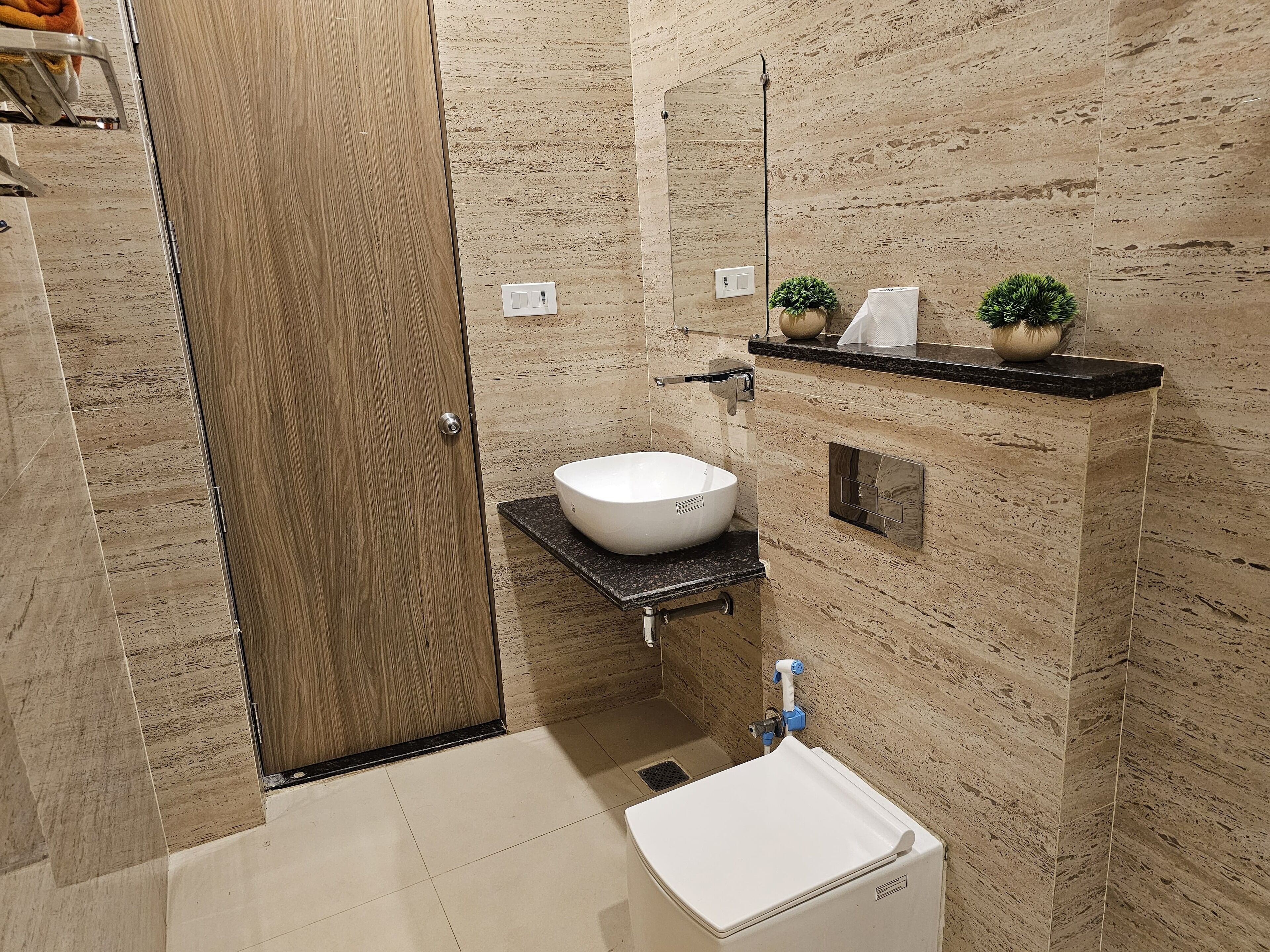 Deluxe Room | Bathroom