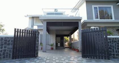 Queens Villa