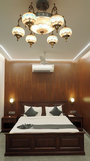 Presidential Suite | Free WiFi - Hotel Devaan (Sirsa)
