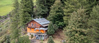Adlerhorst/Chalet Großglockner by Interhome