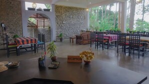 Ảnh chưa phân loại, 4 trong số 8 ảnh, nút