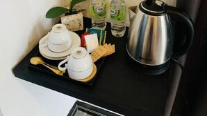 Ảnh chưa phân loại, 2 trong số 8 ảnh, nút