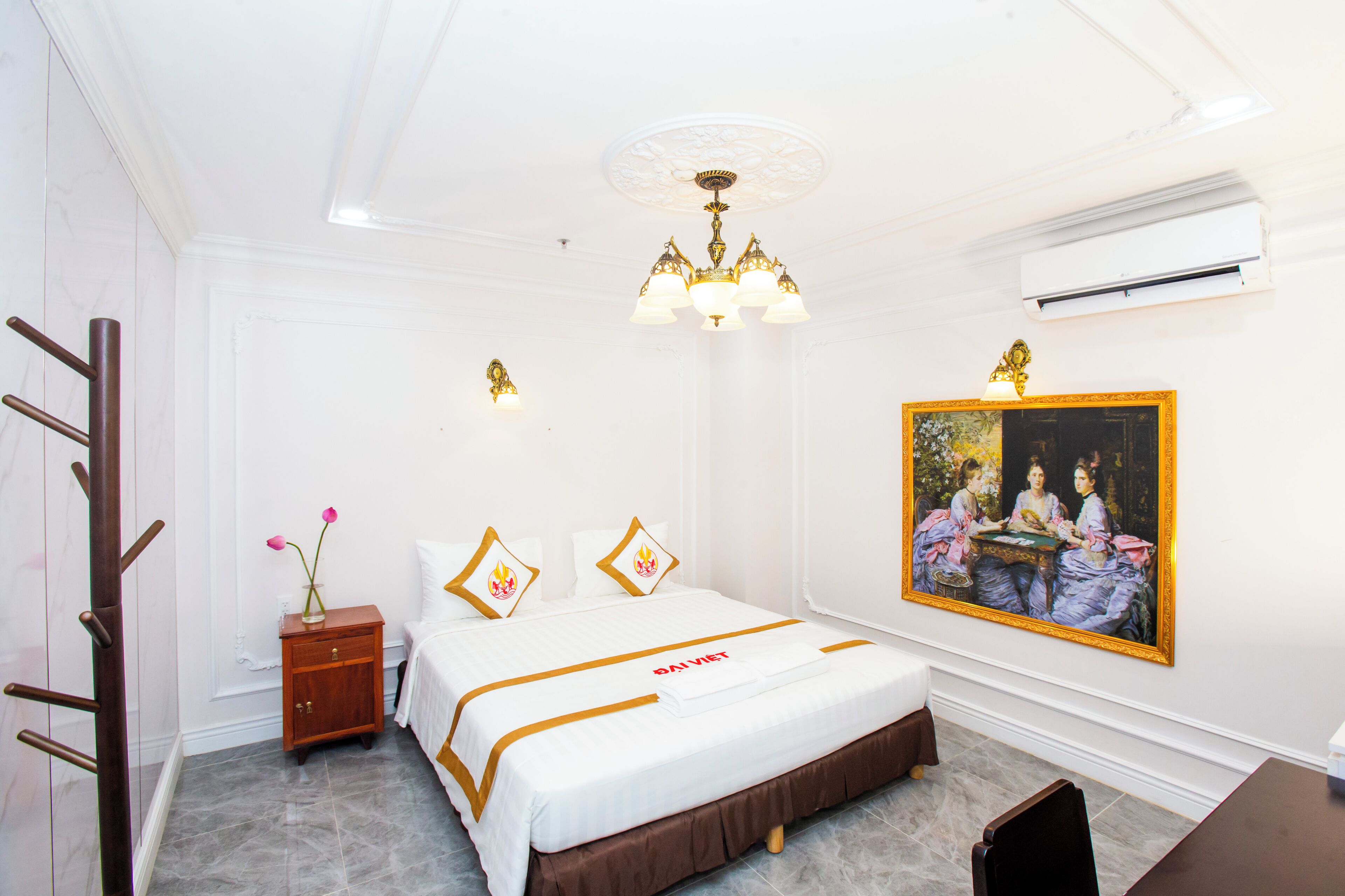 Deluxe Room, Non Smoking, Air conditioning | Minibar, desk, free WiFi