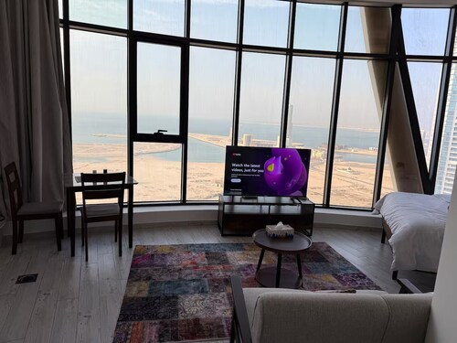 Panoramic Sea View On 27th Floor