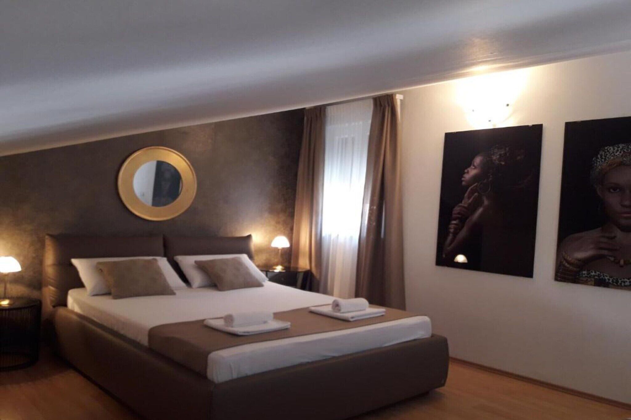 1 bedroom, iron/ironing board, WiFi (free)