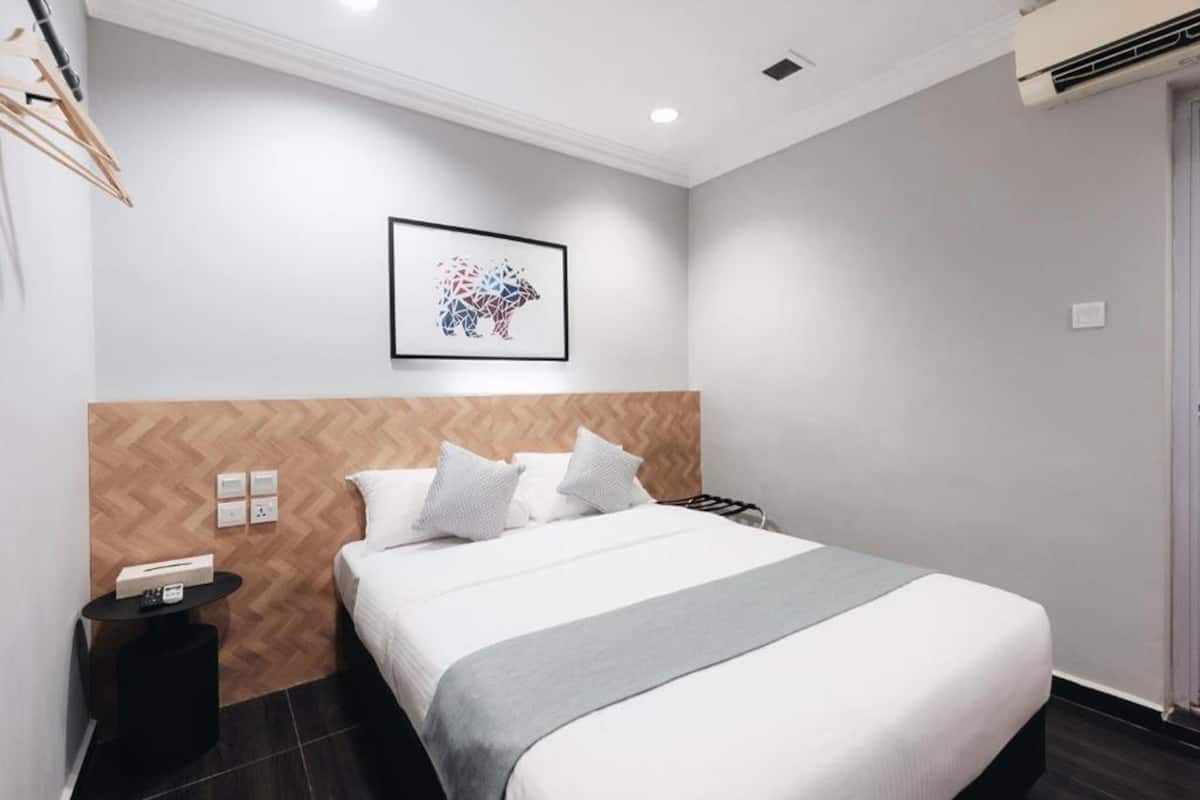 Superior Queen Room | Free WiFi