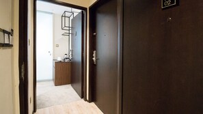 Superior Family Room | Free WiFi