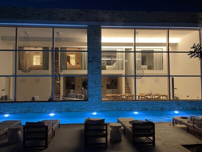 Redefine vacation at Villa Beyond. A Helena Luxus property that goes beyond!