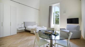 Luxury Triple Room, Non Smoking, Balcony