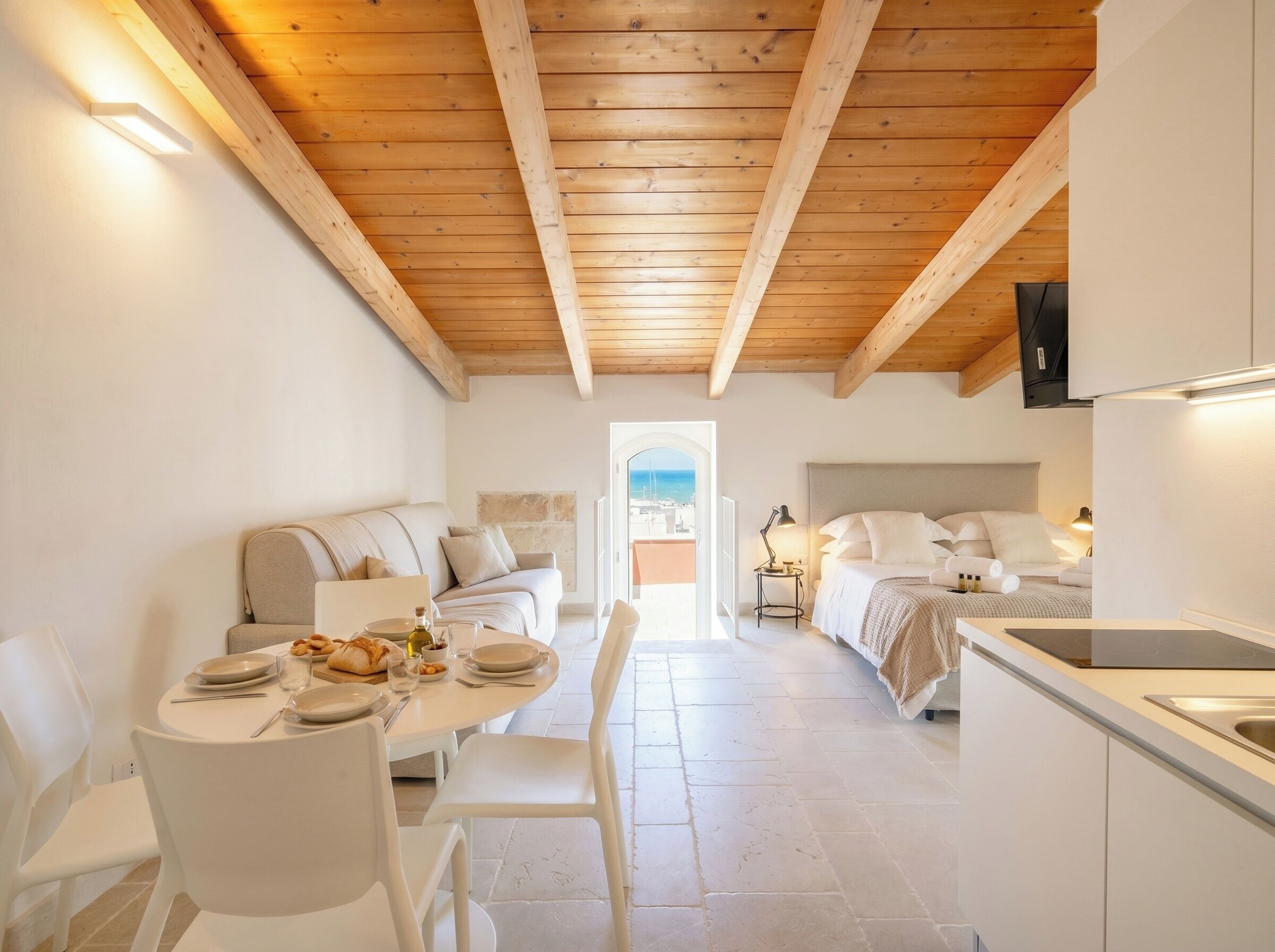 Luxury Quadruple Room, Non Smoking, Terrace | Iron/ironing board, free WiFi, bed sheets