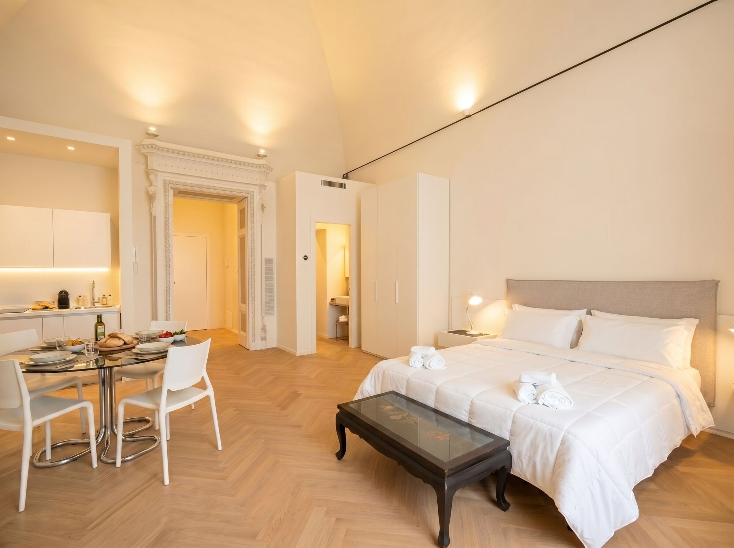 Kamar Triple Mewah, Bebas Asap Rokok, balkon | Setrika/meja setrika, Wi-Fi gratis, dan seprai linen
