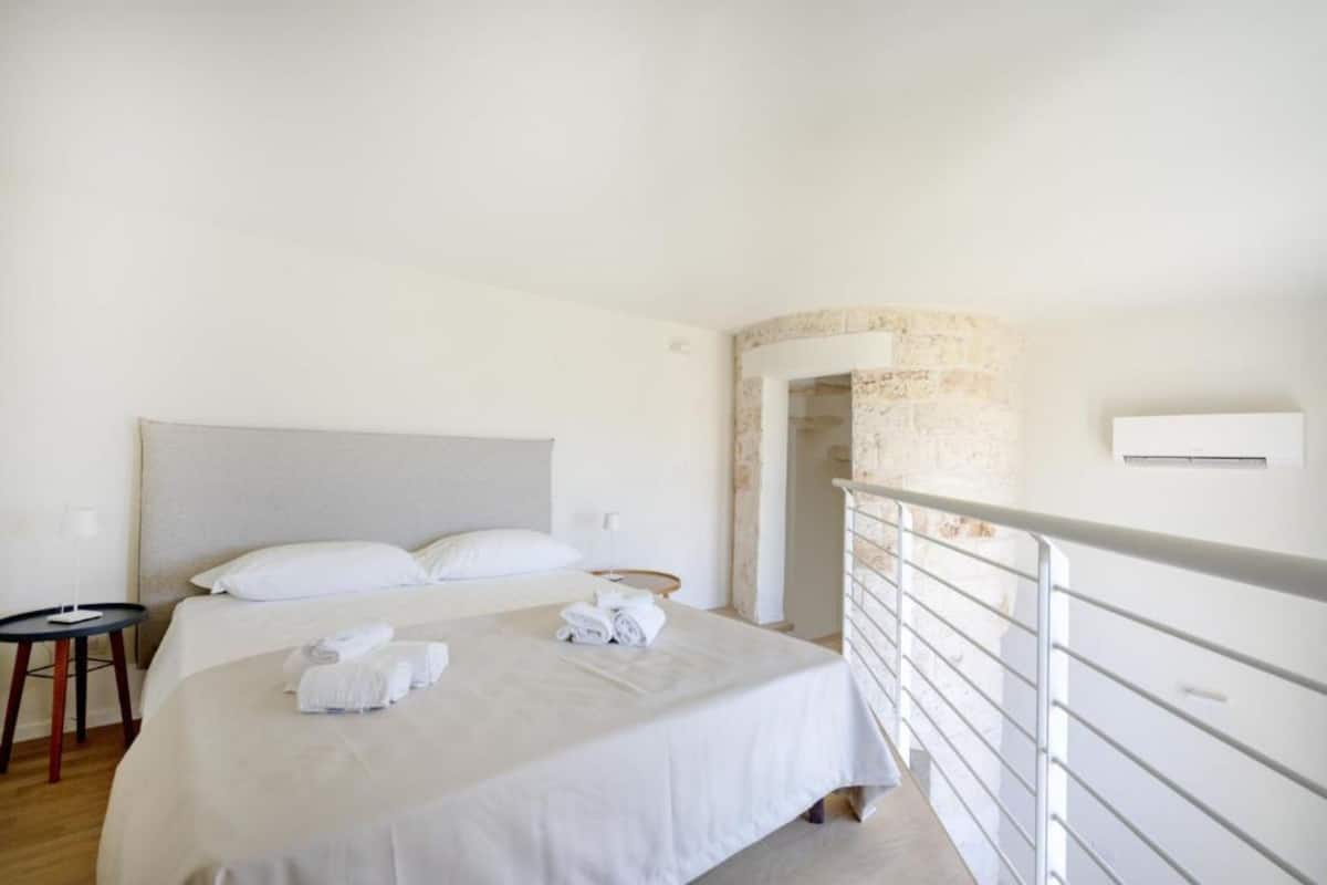 Quadrupla Luxury, non fumatori, terrazzo | Ferro/asse da stiro, Wi-Fi gratuito, lenzuola