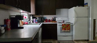 3-bedroom house in fabulous Mckenzie River/Springfield