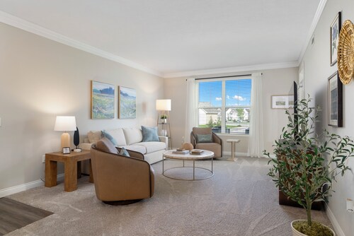 Powell 2BR | Private garage | Zero Stairs
