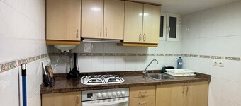 Village House in Sierra Engarcerán – Peaceful Retreat