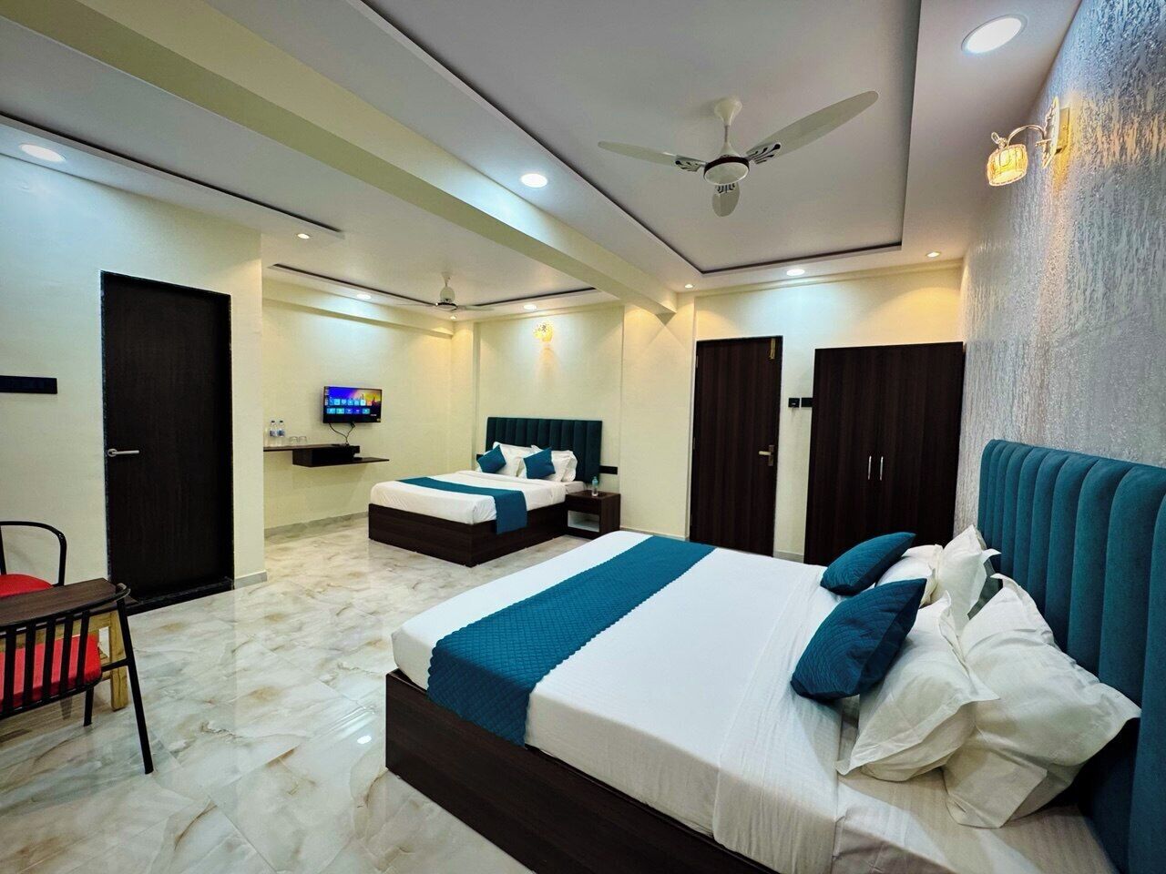 Family Double Room, Balcony, Mountain View