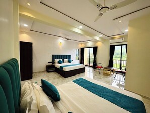 Family Double Room, Balcony, Mountain View | Desk, laptop workspace, free WiFi