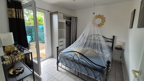 1 bedroom, iron/ironing board, free WiFi, bed sheets
