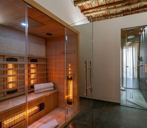 Deluxe Double Room - Ballarooms Experience (Palermo)