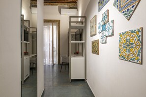 Deluxe Double Room | Iron/ironing board, free WiFi