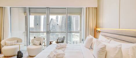 Studio Luxe, balcon | Coffres-forts dans les chambres, rideaux occultants