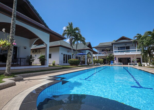 Alberca al aire libre 