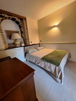 1 bedroom, Internet, bed sheets