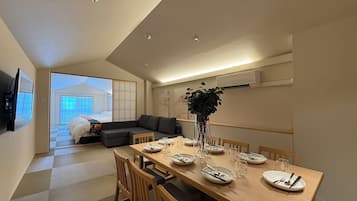 Luxury Apartment | Dining room