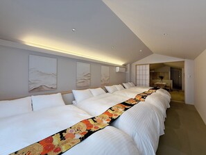 Luxury Apartment | Iron/ironing board, free WiFi - bHotel Miyajima Omotesando 31 (Hatsukaichi)