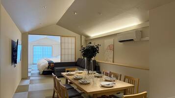 Luxury Apartment | Dining room