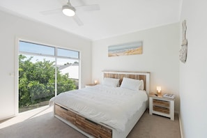 WiFi, bed sheets - DINGA COASTAL HAMPTONS (Aldinga Beach)