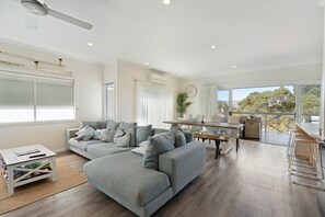 Fireplace - DINGA COASTAL HAMPTONS (Aldinga Beach)